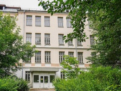 Судьба музыкалки:  плитка дороже детей?
